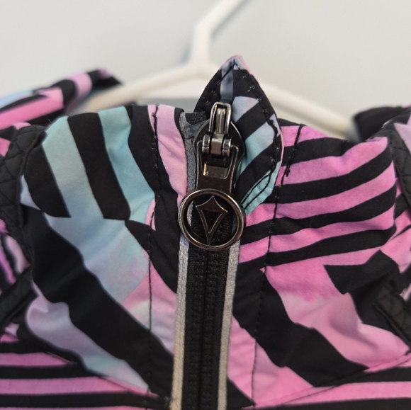 Ivivva by Lululemon Girls 14 Windbreaker Jacket  Thumbholes Pastel Geometric - Picture 4 of 10